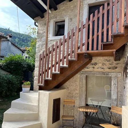 The Charming House בית נופש *